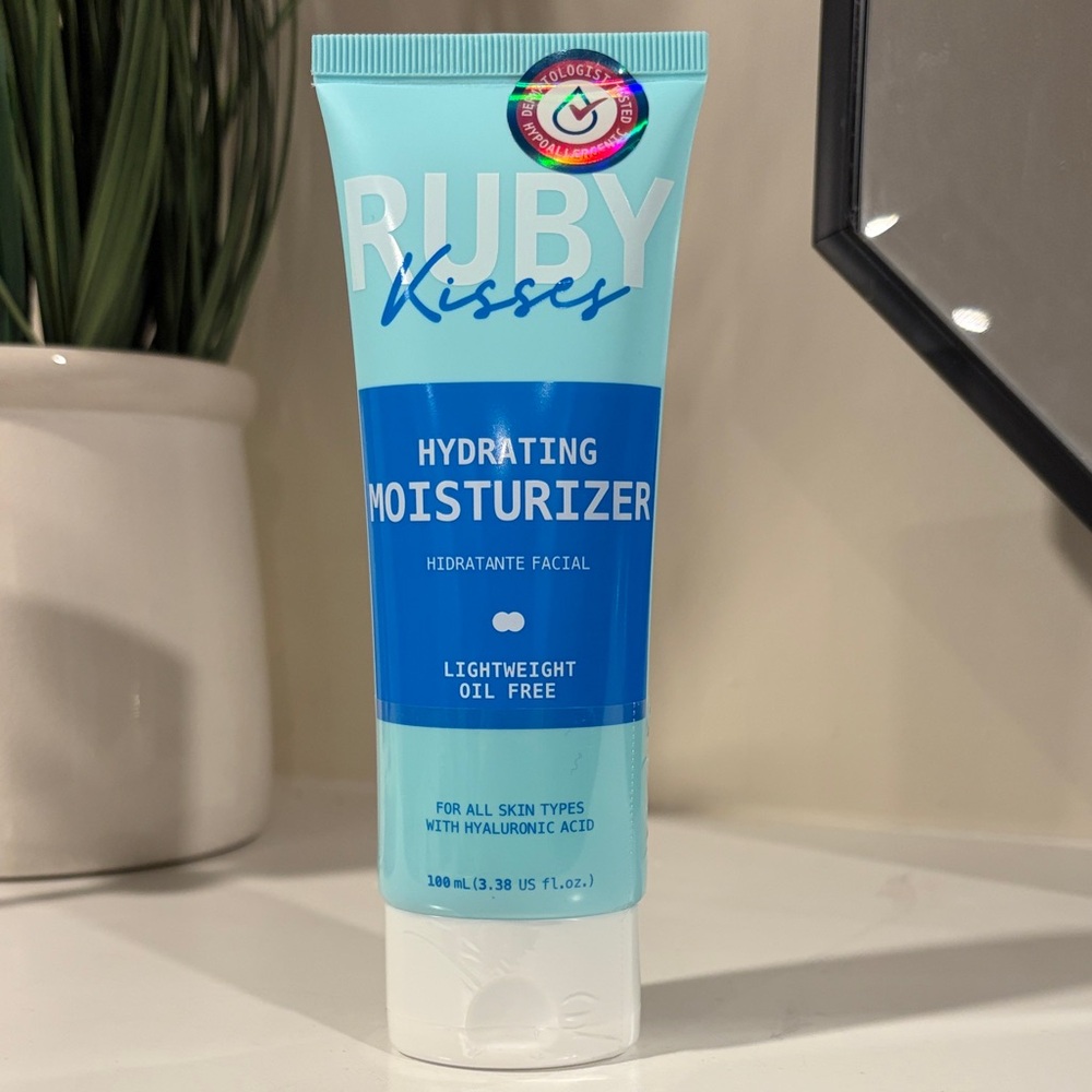 Ruby Kisses Hydrating Face Moisturizer - NEW!!    beauty skincare